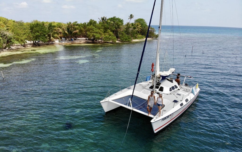 Drohne vom Boot aus starten | Tipps für Drohnen-Anfänger Segel-Ausflug in Placencia, Belize