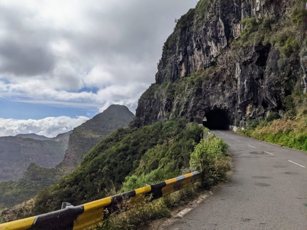 Die schönsten Straßen auf Madeira | Autofahr-Tipps Die schönsten Straßen auf Madeira | Autofahr-Tipps