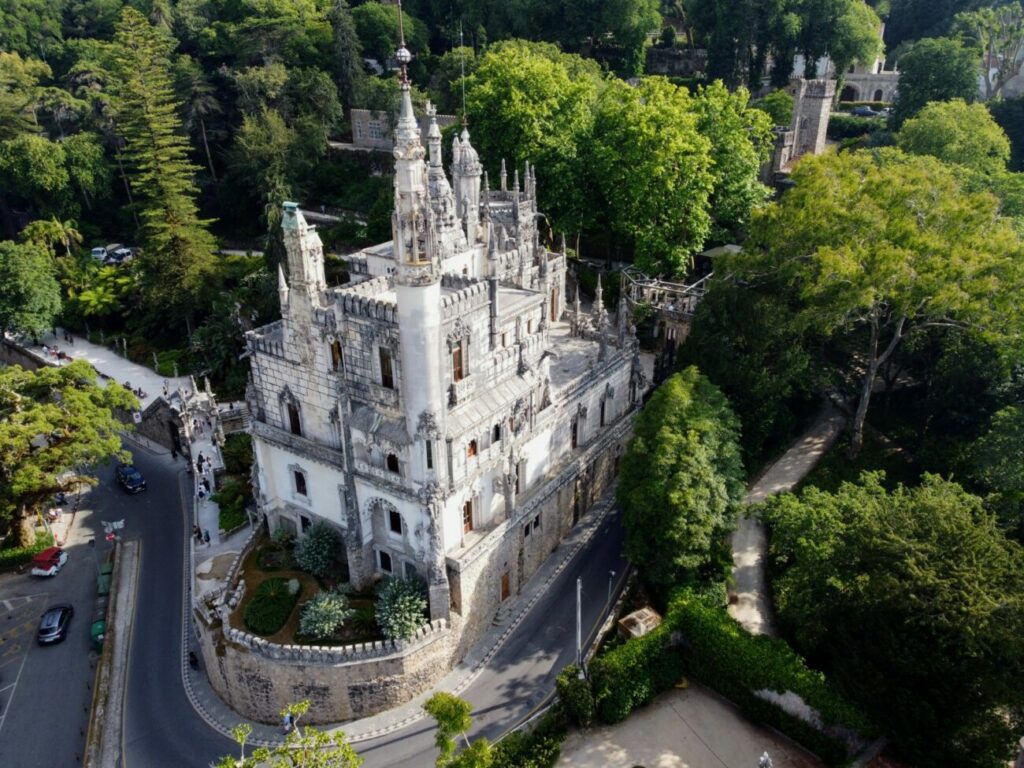 Sintra Sehenswürdigkeiten | 5 tolle Highlights, die ihr Euch ansehen müsst Sintra Sehenswürdigkeiten | 5 tolle Highlights, die ihr Euch ansehen müsst
