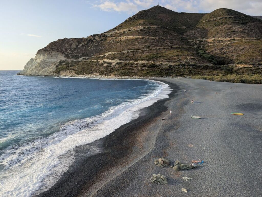 Cap Corse Roadtrip: Beste Route, Dörfer & Highlights (2026) Strand in Albo
