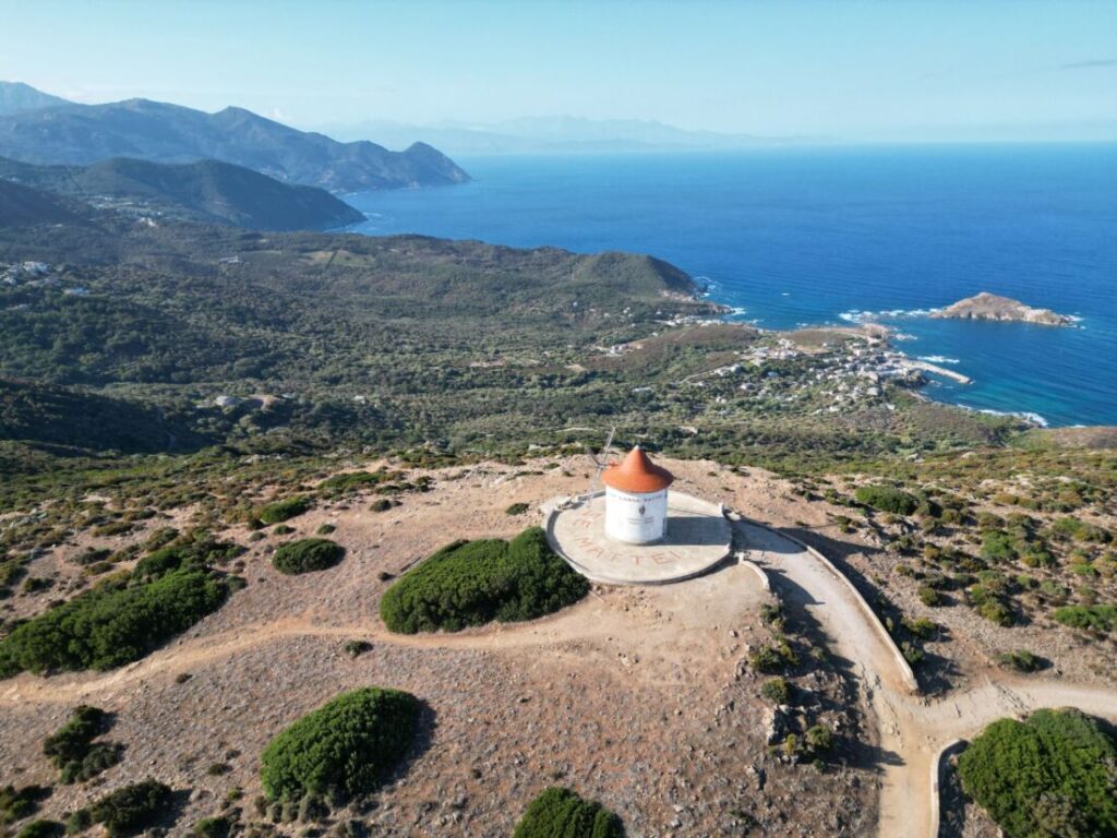 Cap Corse Roadtrip: Beste Route, Dörfer & Highlights (2026) Windmühle Moulin Mattei